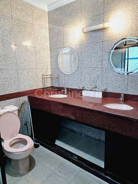 Room (Landed) for Rent in  Ah Soo Walk - Image 8